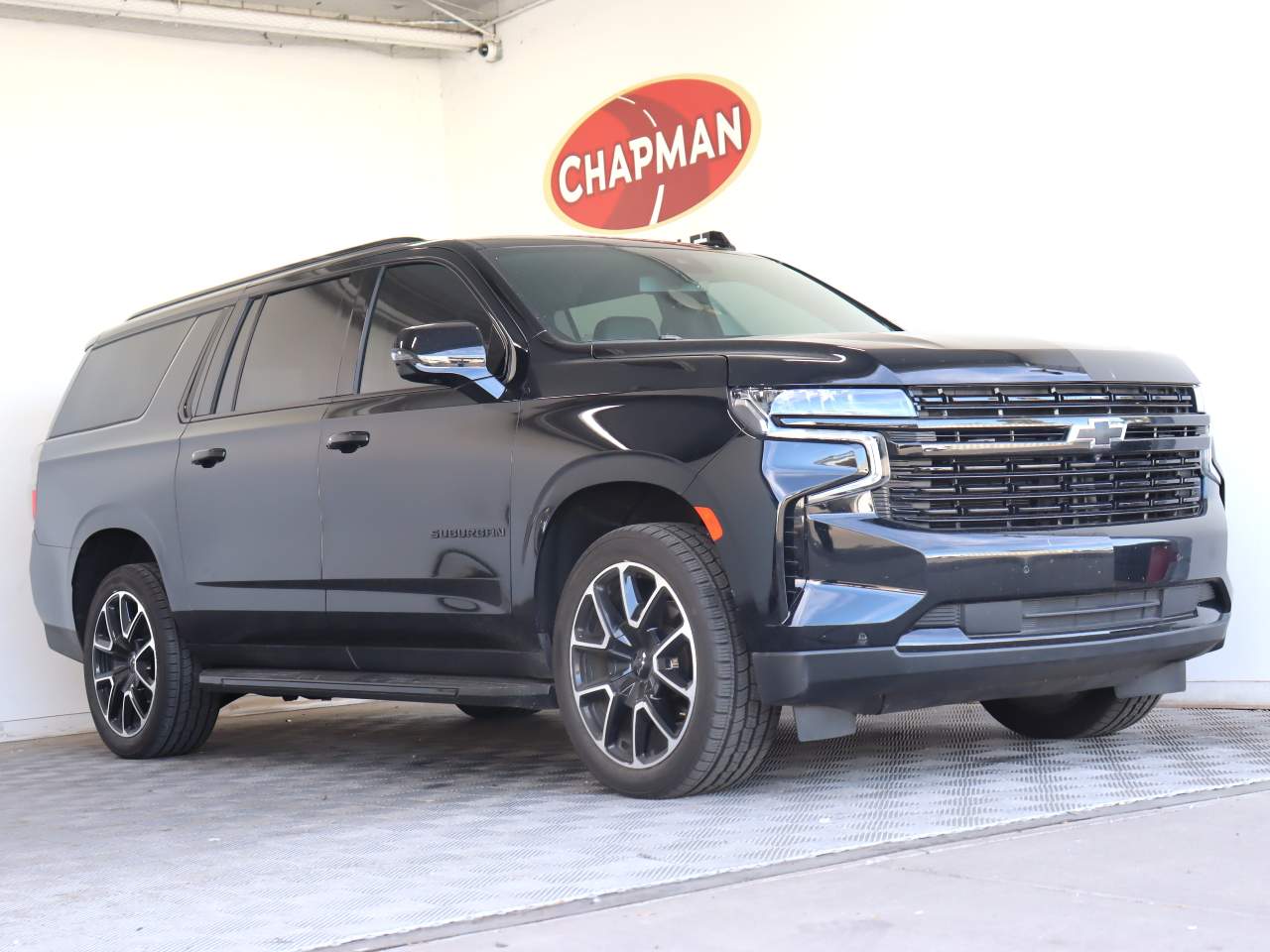 2023 Chevrolet Suburban RST