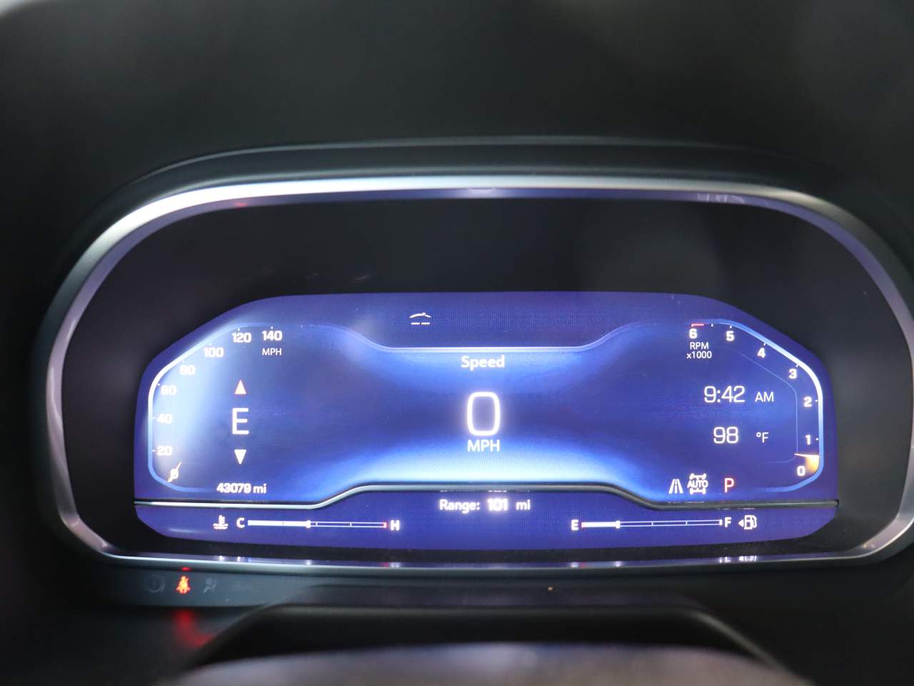 2023 Chevrolet Suburban RST - Photo 9