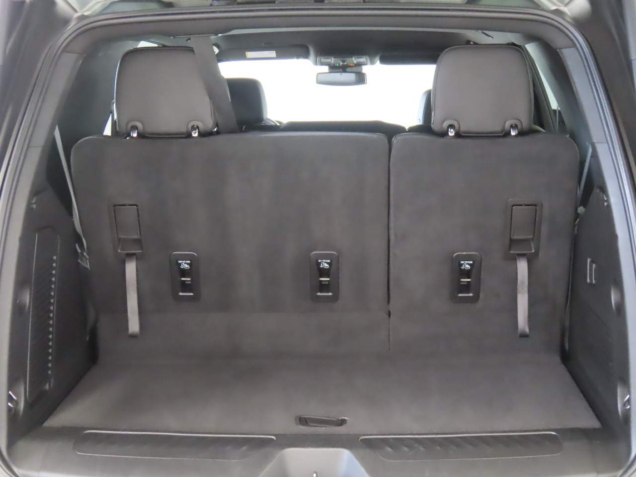 2024 Chevrolet Tahoe LT - Photo 17