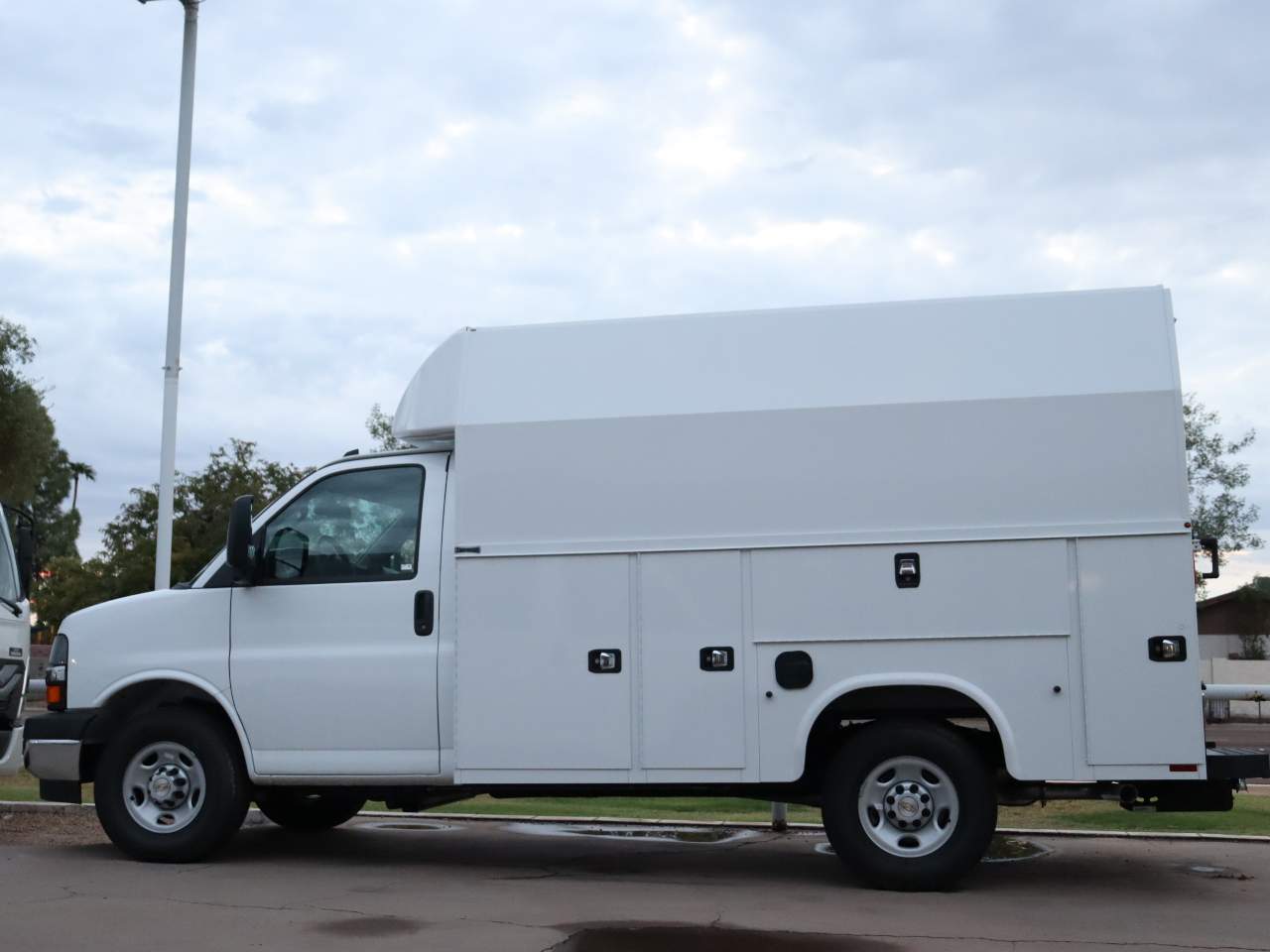 2026 Chevrolet Express Cargo Van 3500