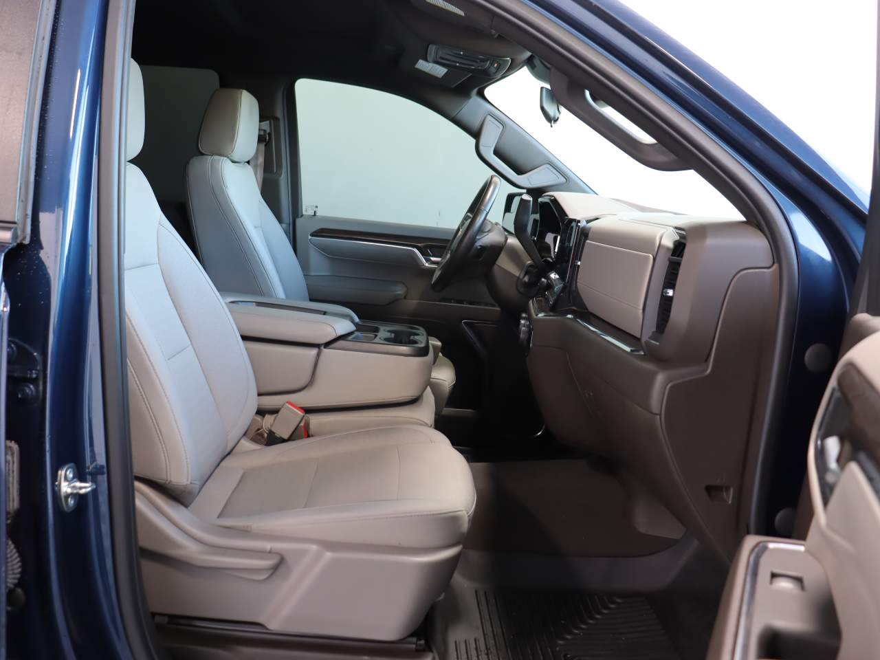 2023 Chevrolet Silverado 1500 LT Crew Cab