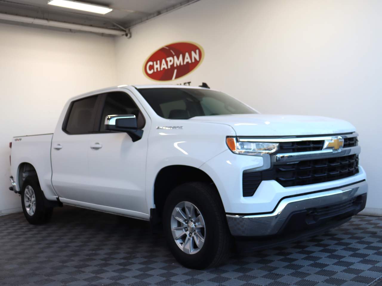 2024 Chevrolet Silverado 1500 LT Crew Cab