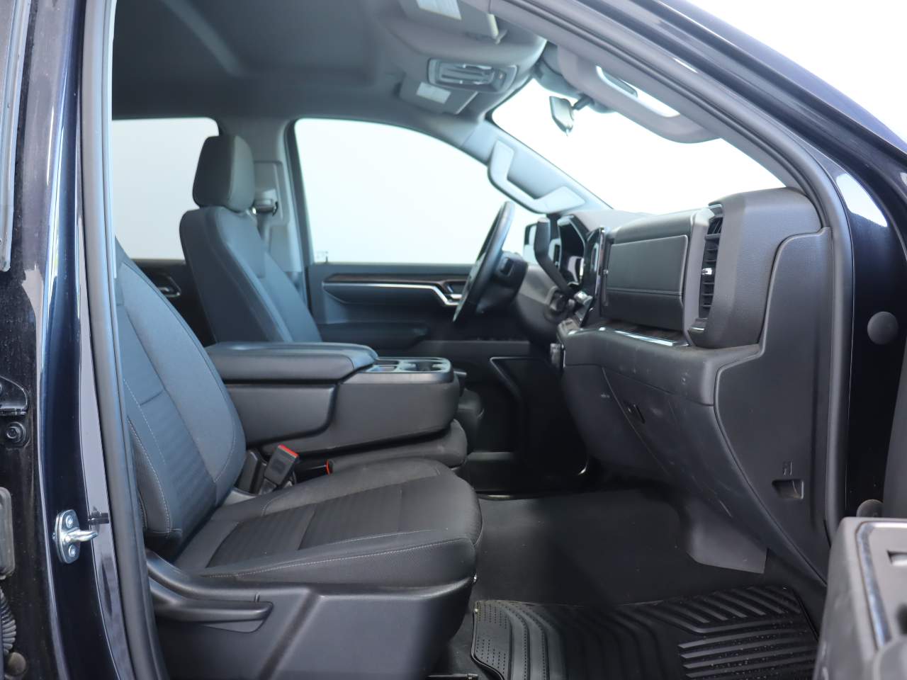 2023 Chevrolet Silverado 1500 LT Crew Cab