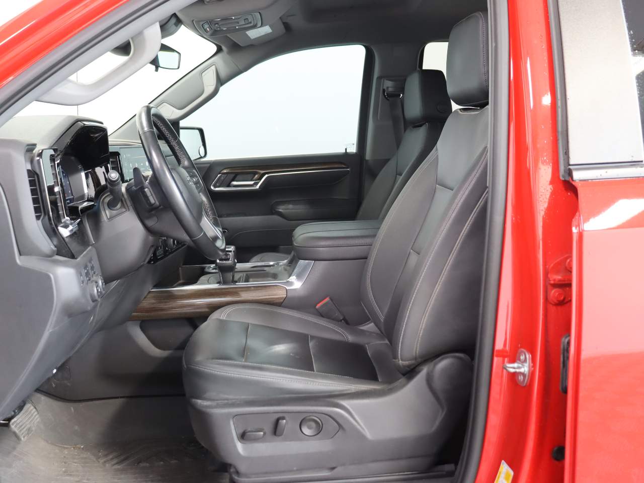 2023 Chevrolet Silverado 1500 RST - Photo 8