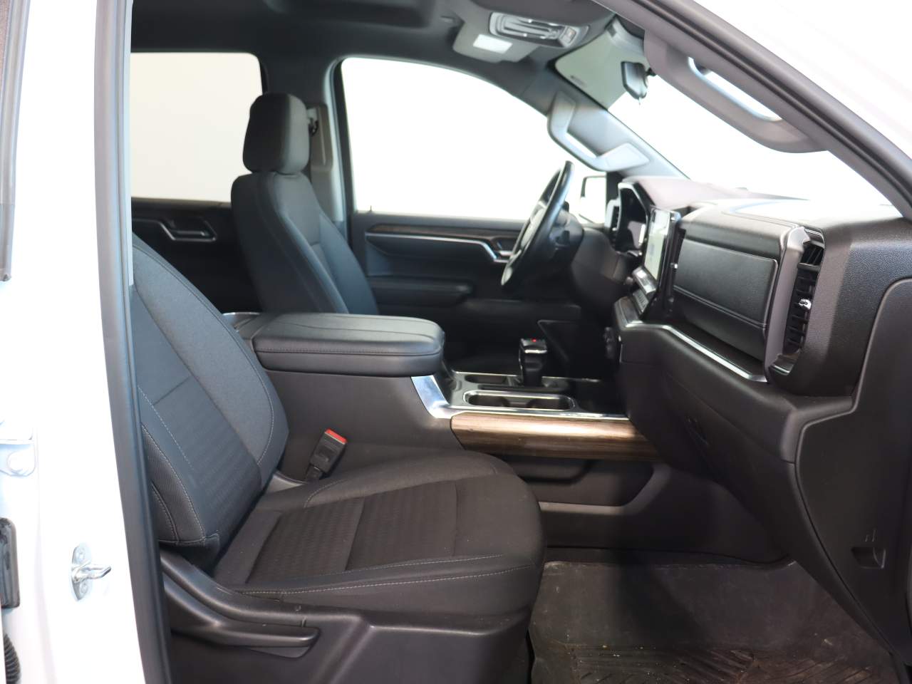 2023 Chevrolet Silverado 1500 LT Trail Boss Crew Cab