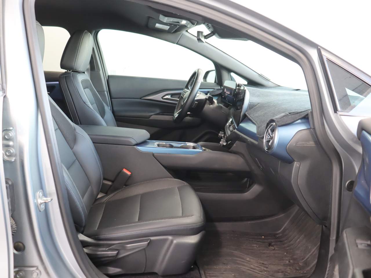 2024 Chevrolet Equinox EV LT