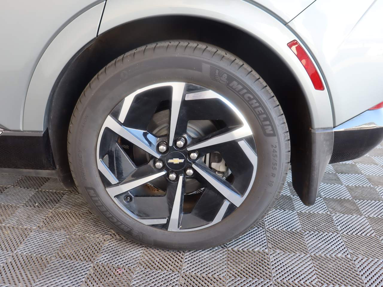 2024 Chevrolet Equinox EV LT