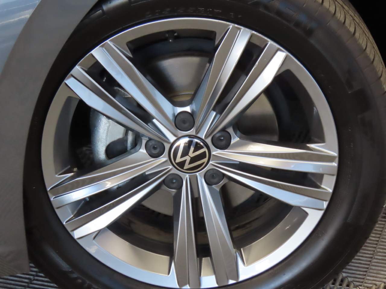 2024 Volkswagen Jetta SE - Photo 7