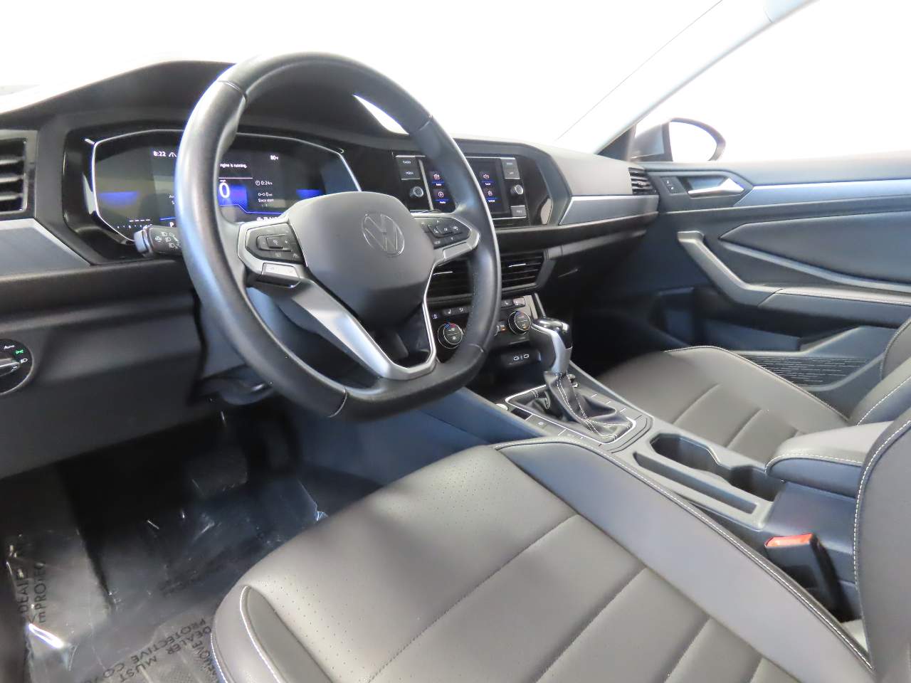 2024 Volkswagen Jetta SE - Photo 8