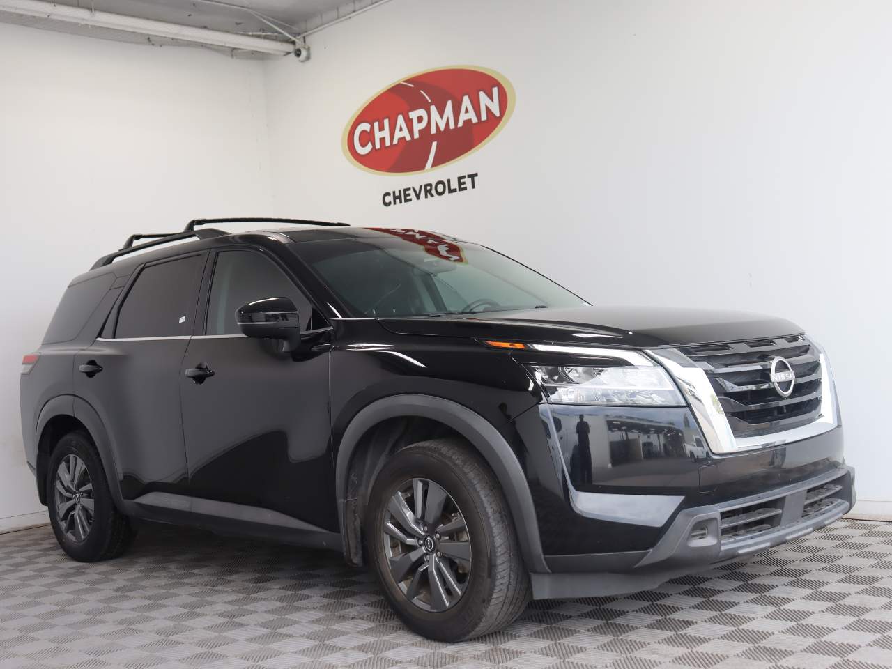 2022 Nissan Pathfinder SV