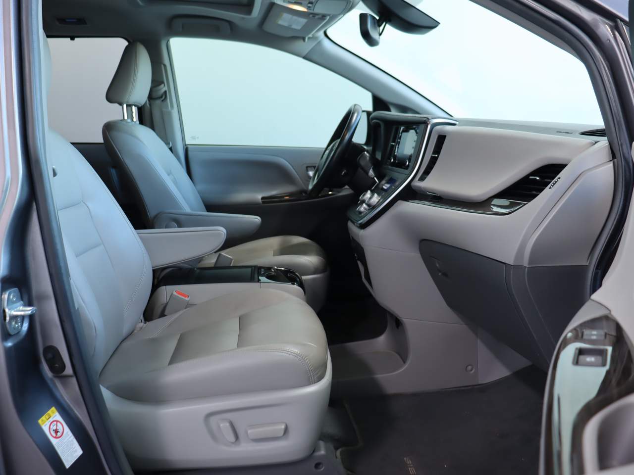 2019 Toyota Sienna XLE Premium 8-Passenger