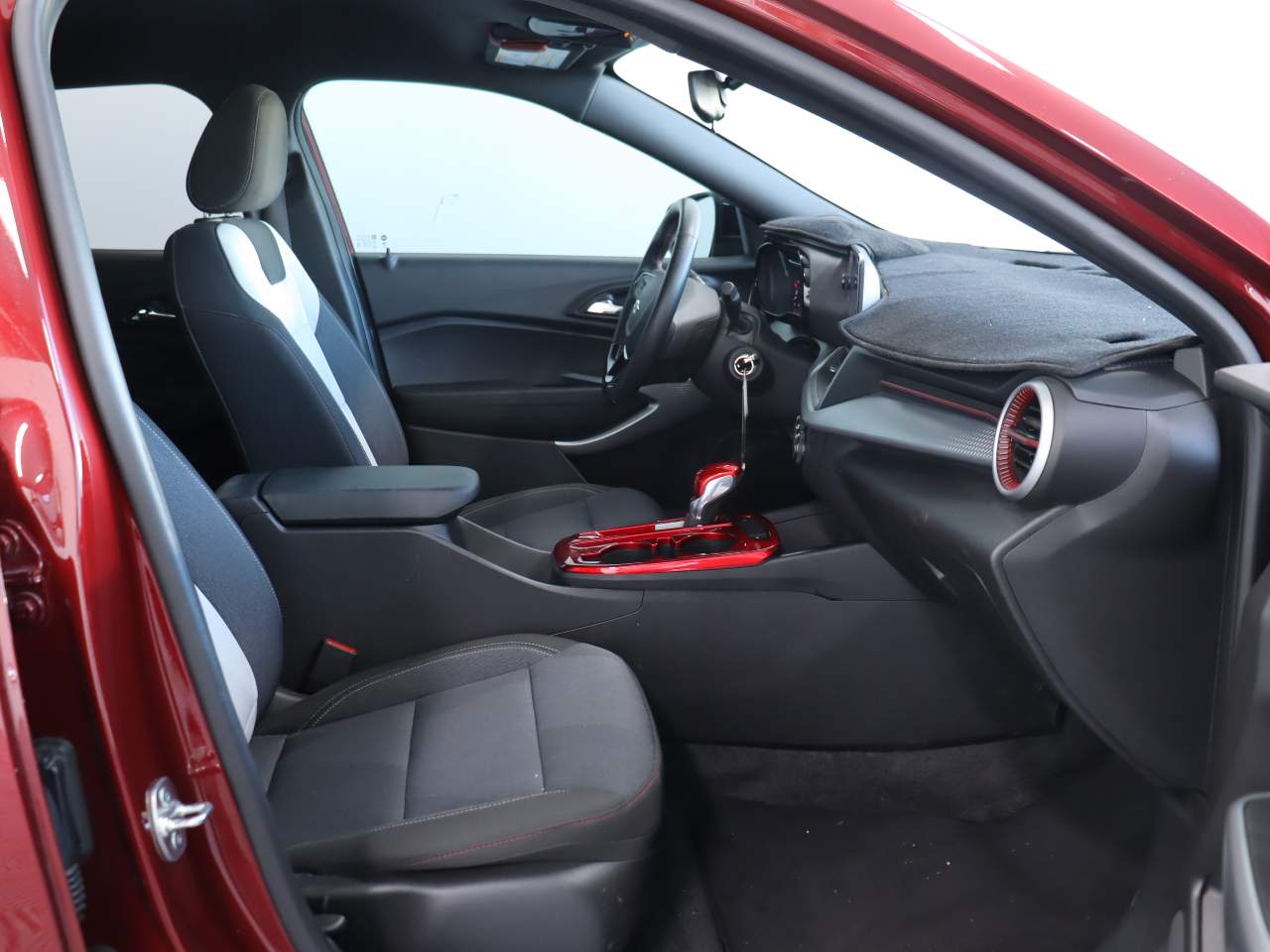 2024 Chevrolet Trax RS
