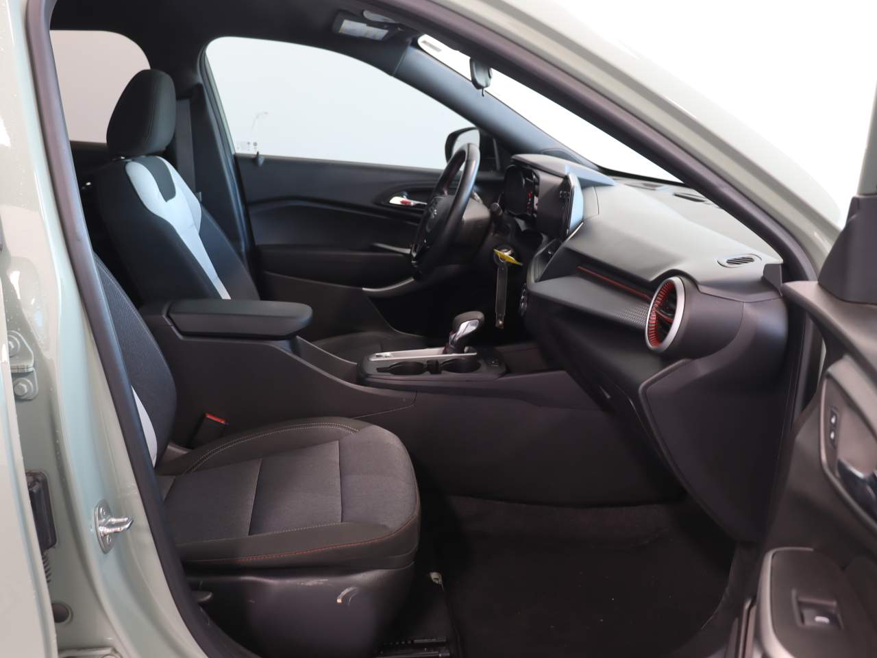2024 Chevrolet Trax RS