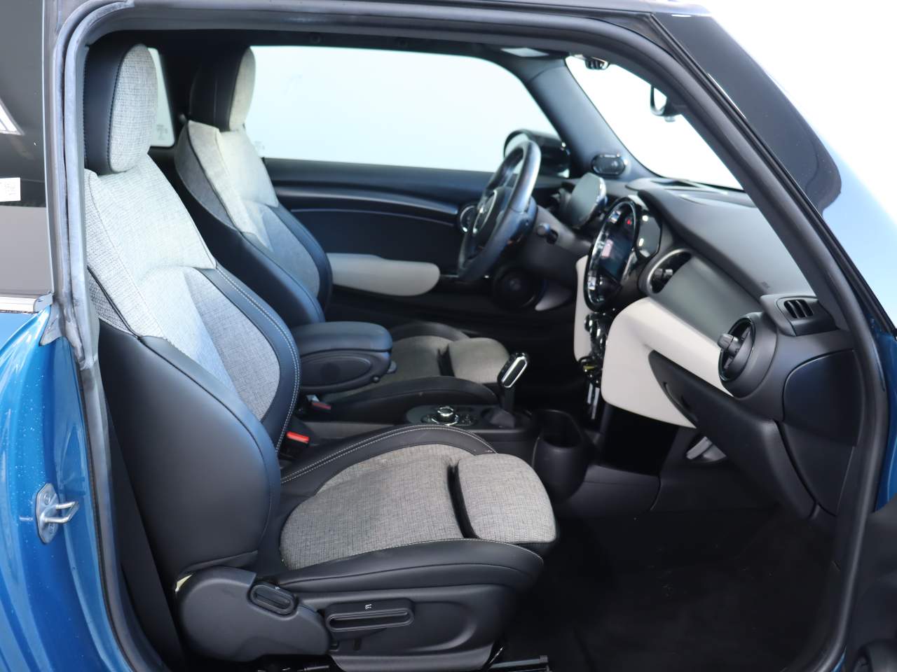2022 MINI Hardtop 2 Door Cooper SE