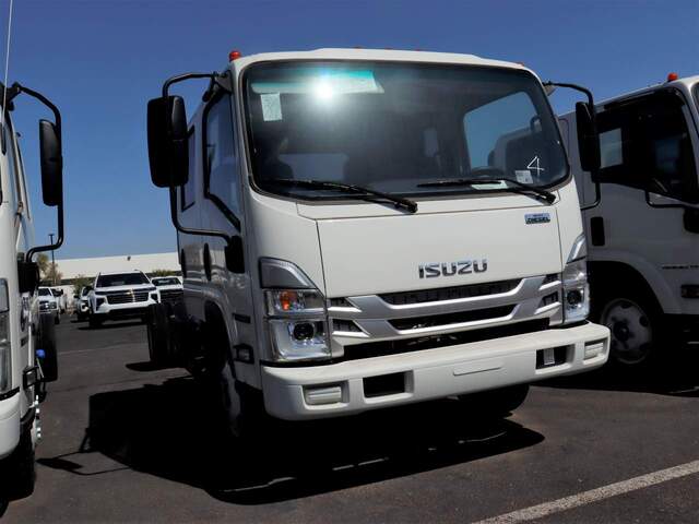 2024 Isuzu Crew Cab