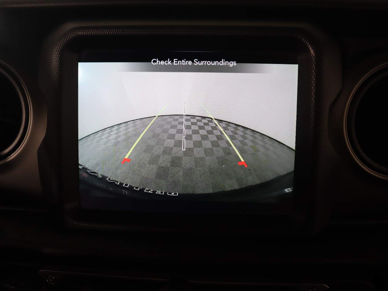 2022 Jeep Wrangler Unlimited Willys photo 2