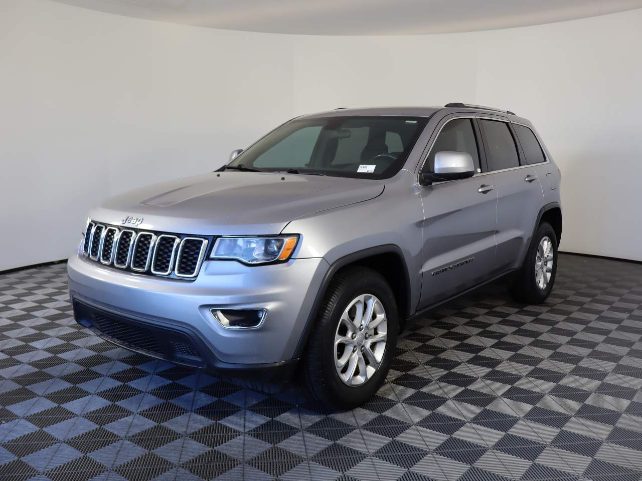 2021 Jeep Grand Cherokee Laredo E