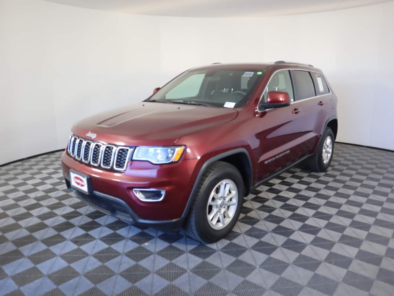 2019 Jeep Grand Cherokee Laredo E