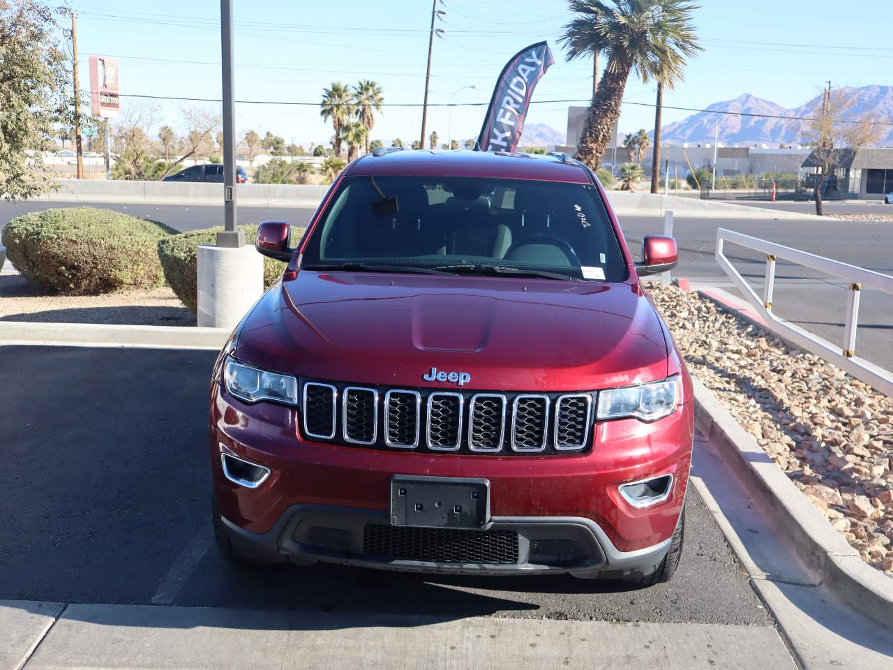 2019 Jeep Grand Cherokee Laredo E