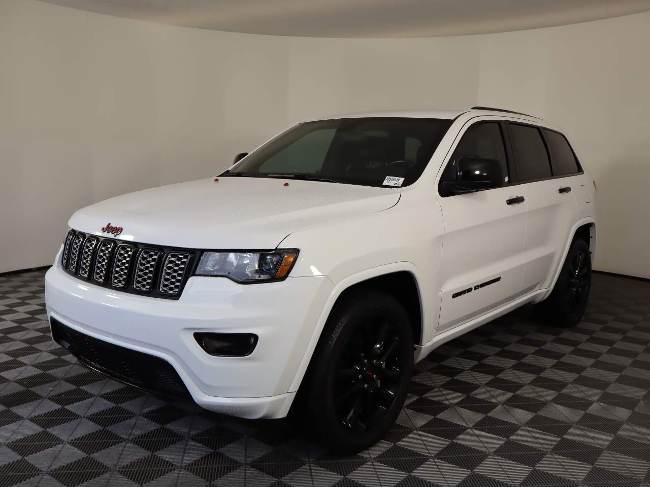 2021 Jeep Grand Cherokee Laredo X's photo