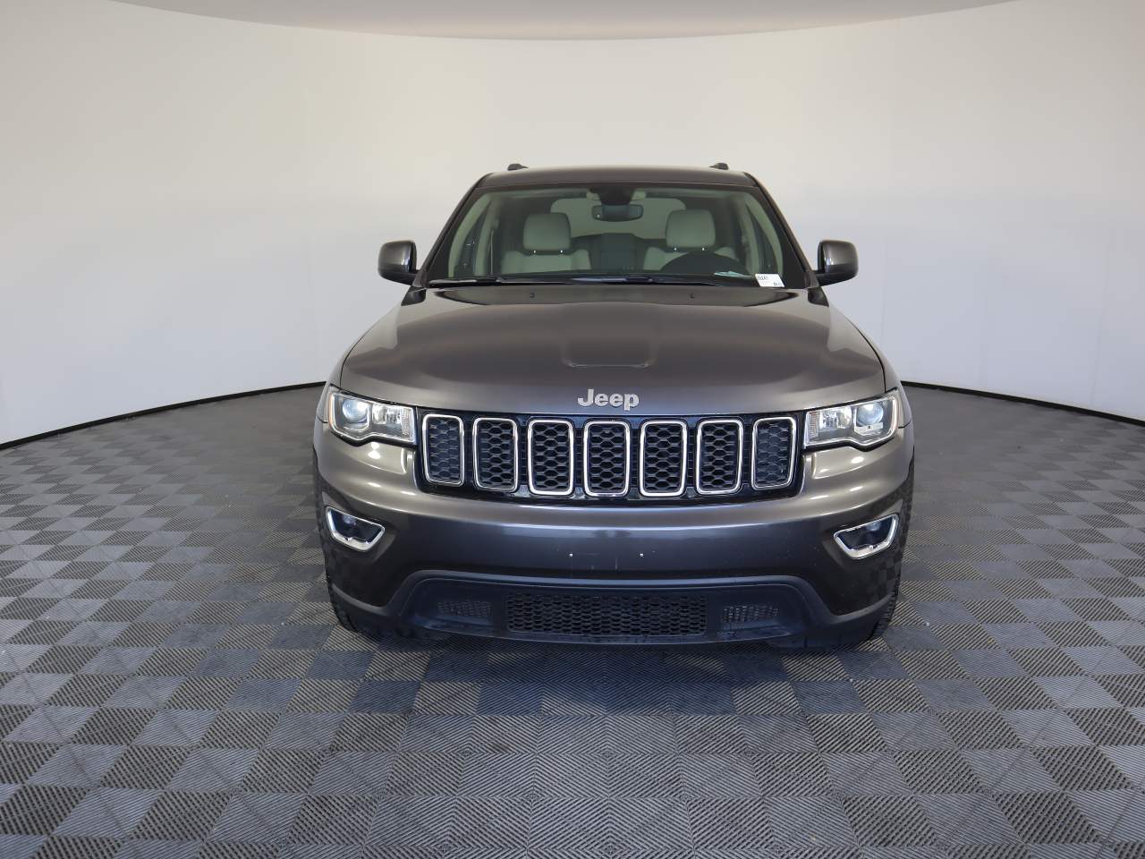 2018 Jeep Grand Cherokee Laredo E