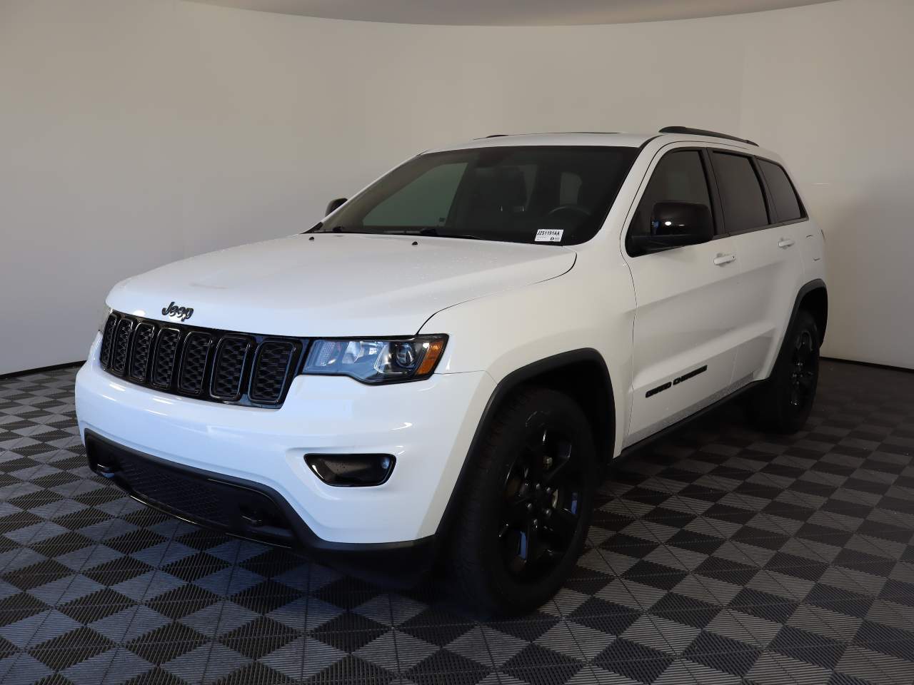 2019 Jeep Grand Cherokee Upland