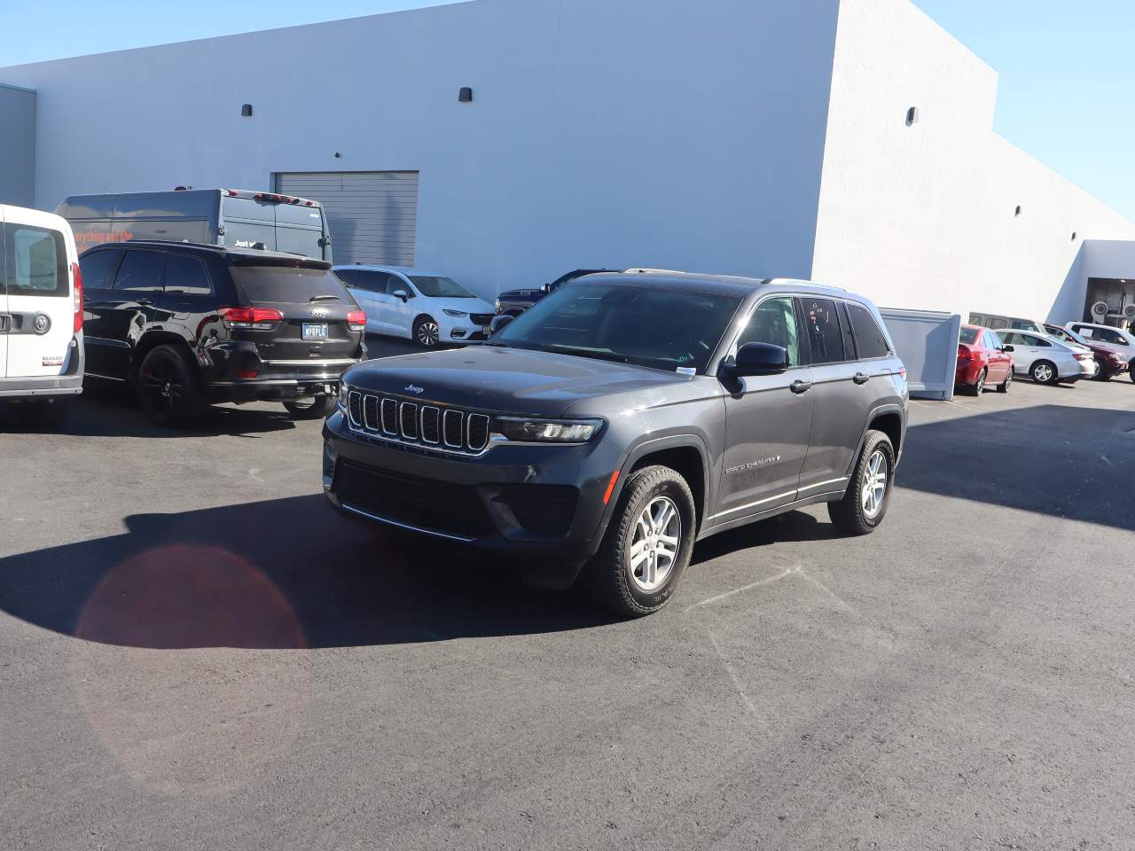 2023 Jeep Grand Cherokee Laredo