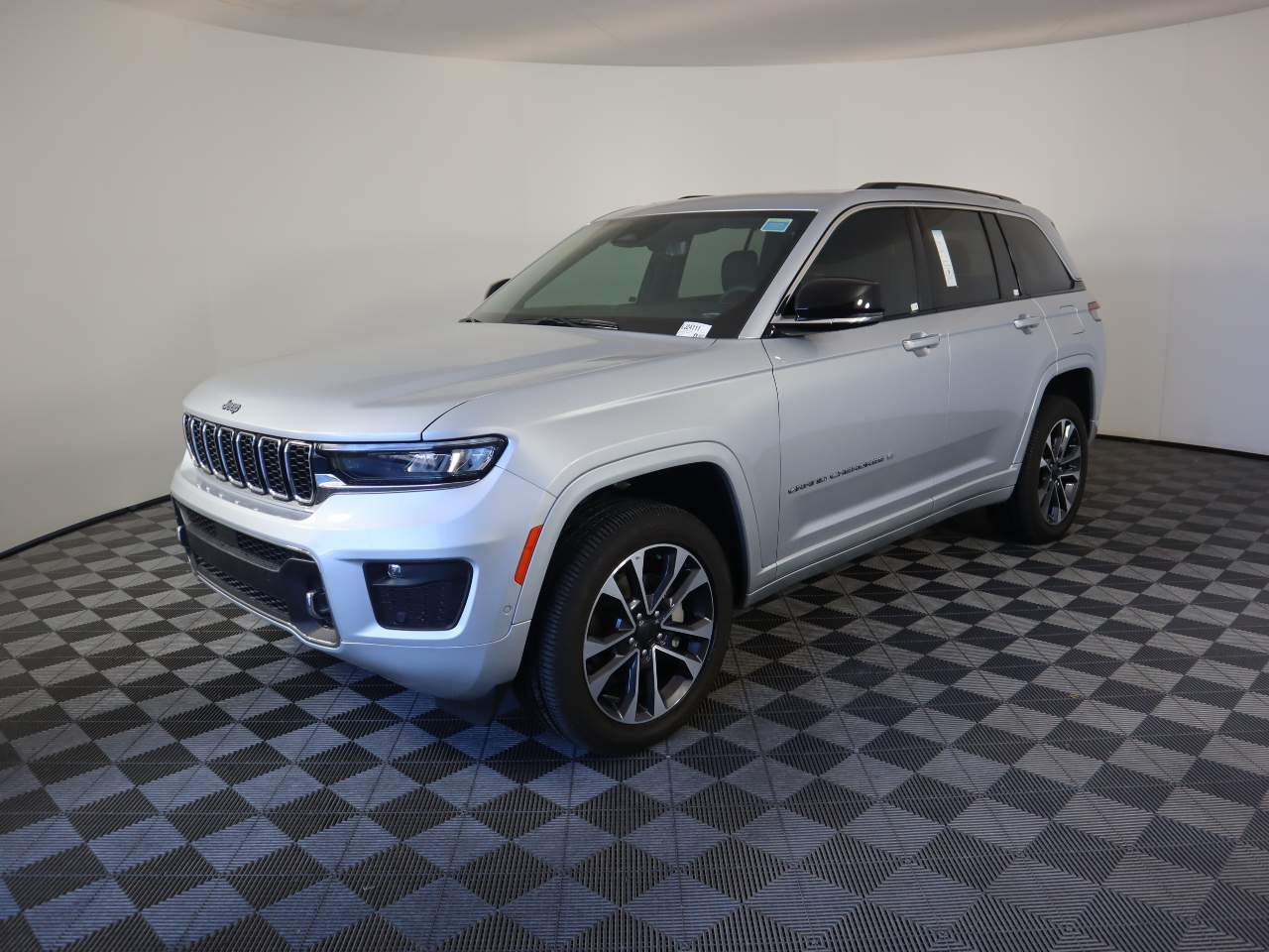 2024 Jeep Grand Cherokee Overland