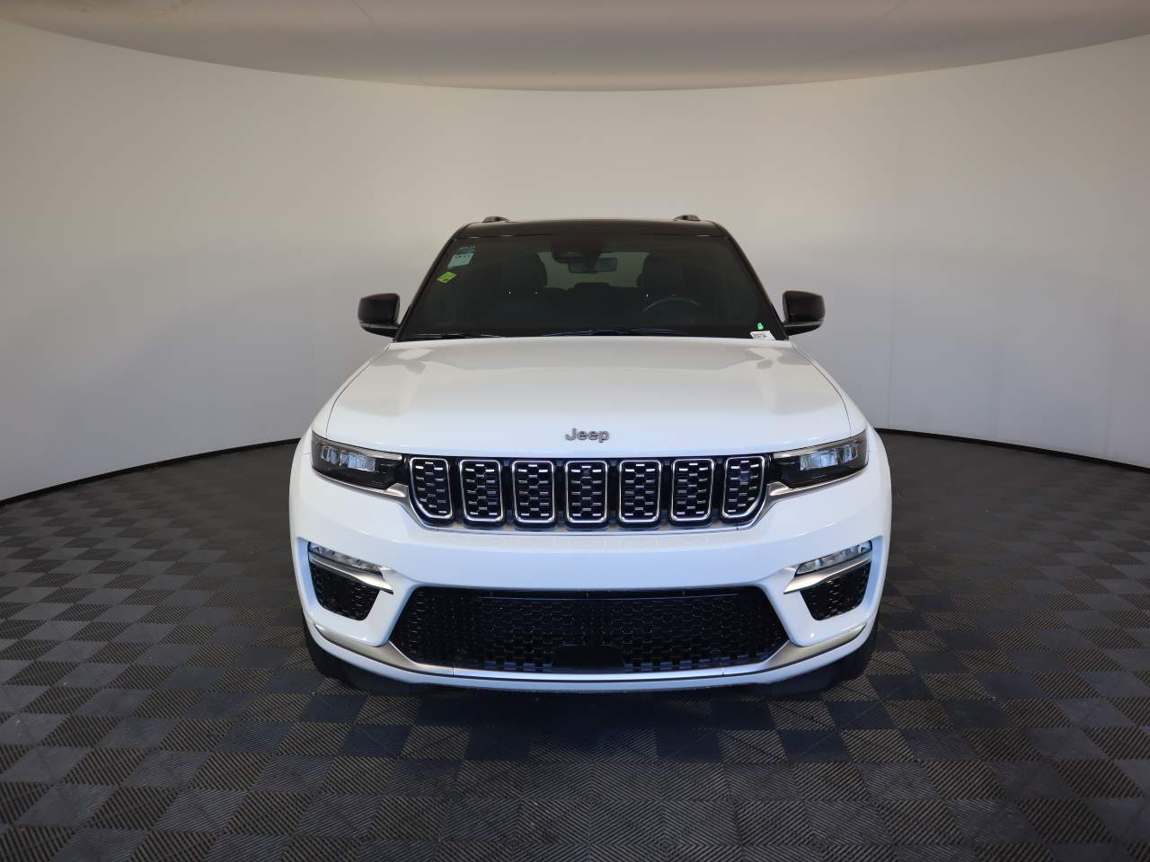2023 Jeep Grand Cherokee Summit