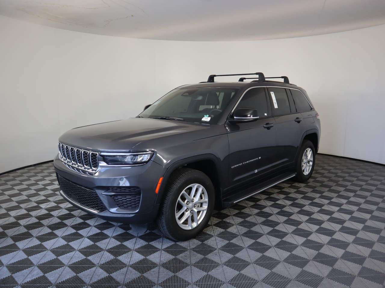 2024 Jeep Grand Cherokee Laredo X