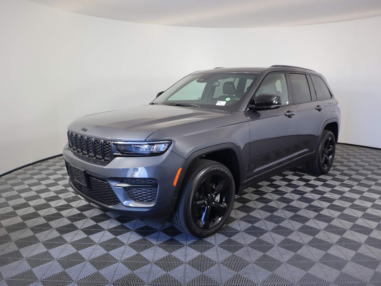 2022 Jeep Grand Cherokee Altitude
