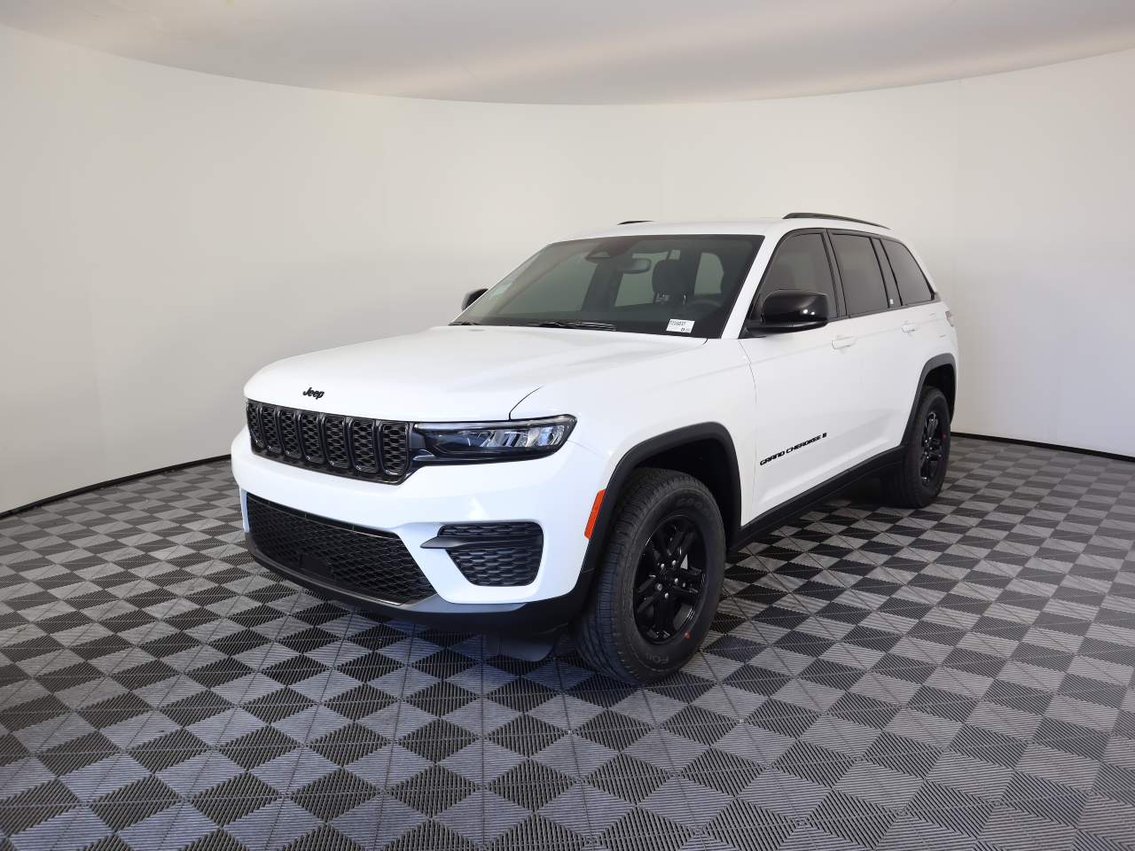 2024 Jeep Grand Cherokee Laredo