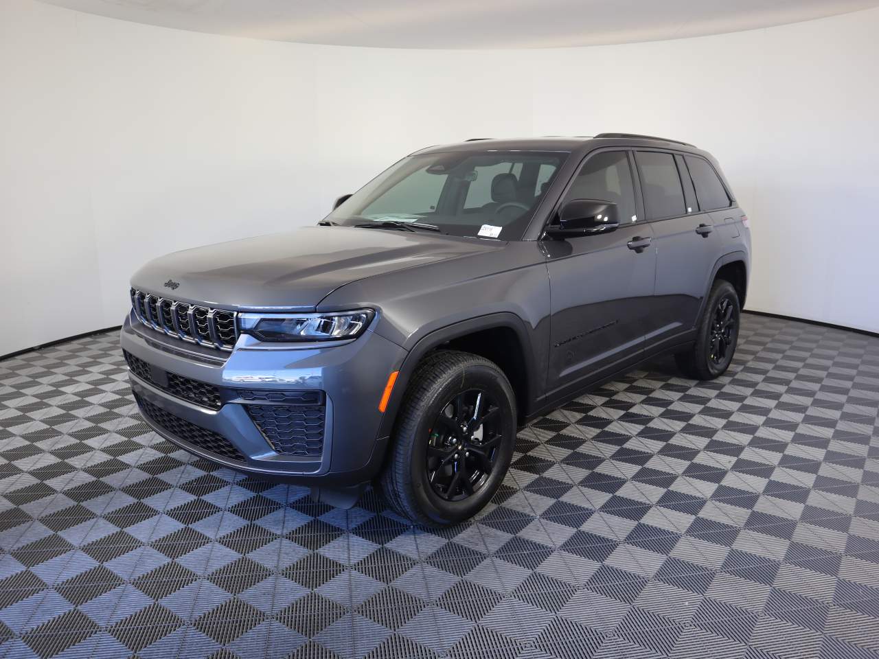 2026 Jeep Grand Cherokee Altitude