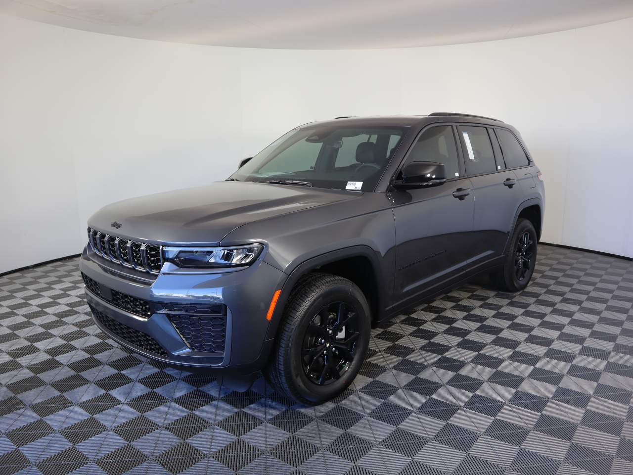 2026 Jeep Grand Cherokee Altitude