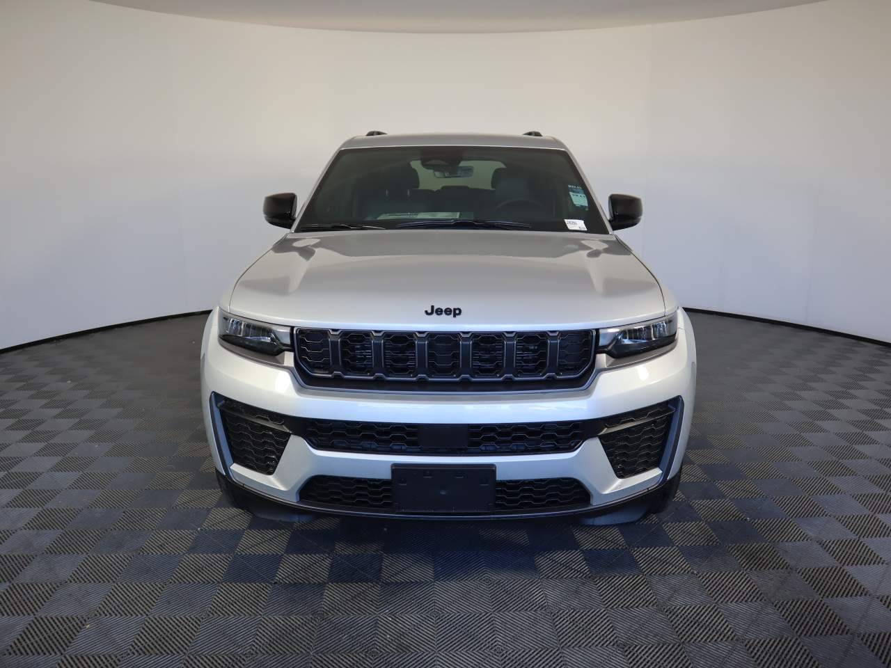 2026 Jeep Grand Cherokee Altitude