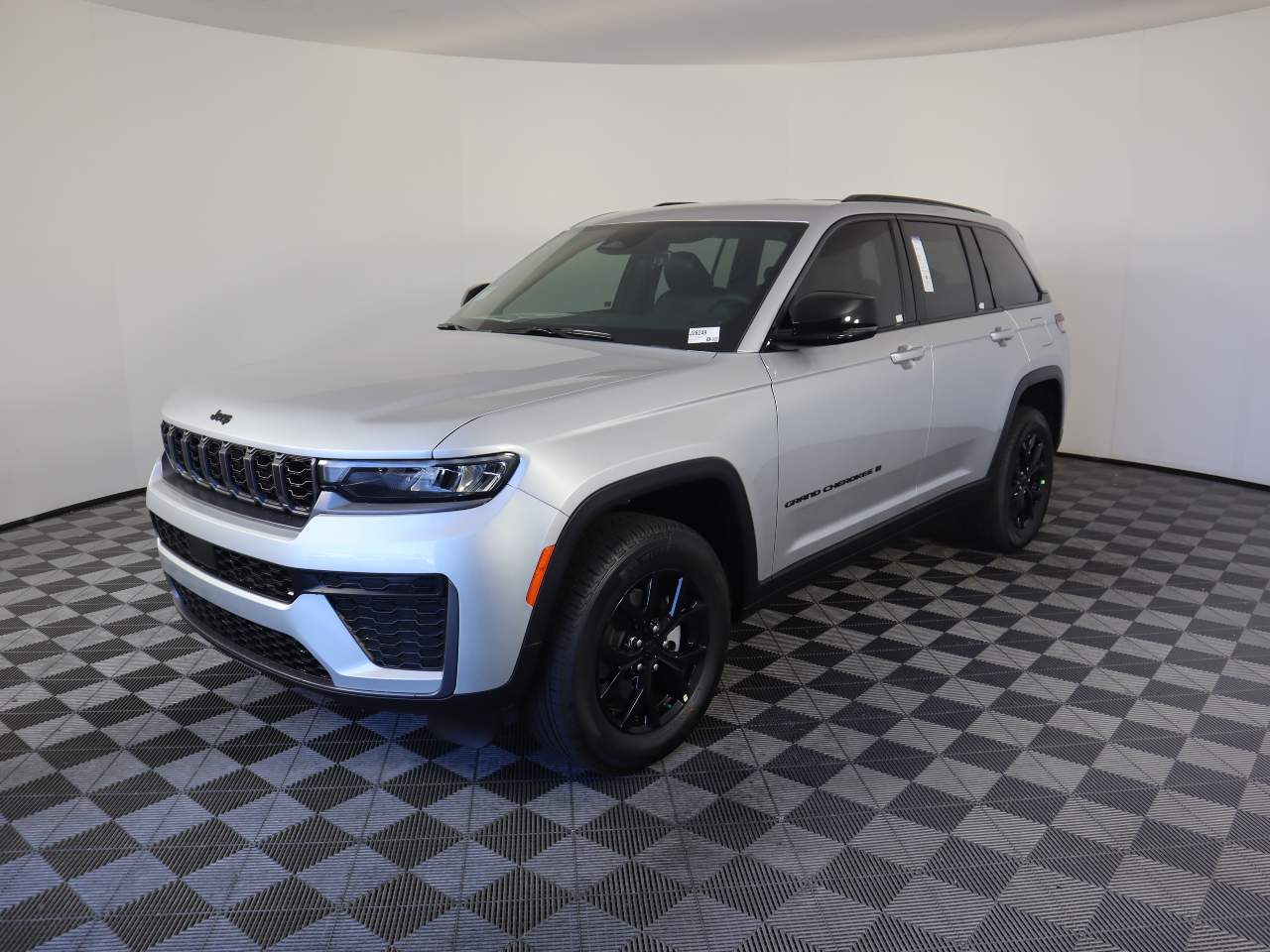 2026 Jeep Grand Cherokee Altitude