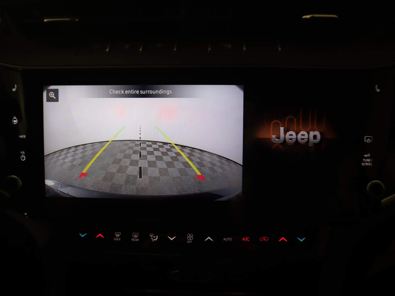 2026 Jeep Grand Cherokee Altitude