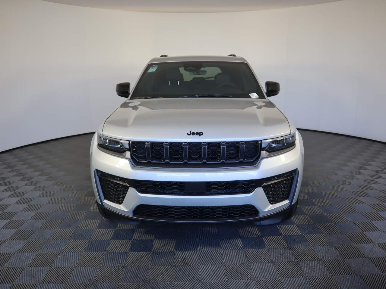2026 Jeep Grand Cherokee Altitude