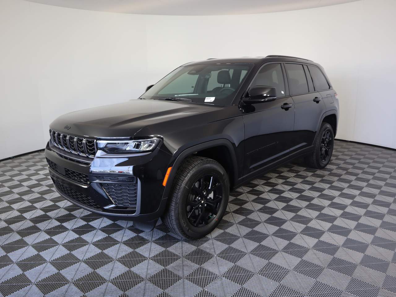 2026 Jeep Grand Cherokee Altitude