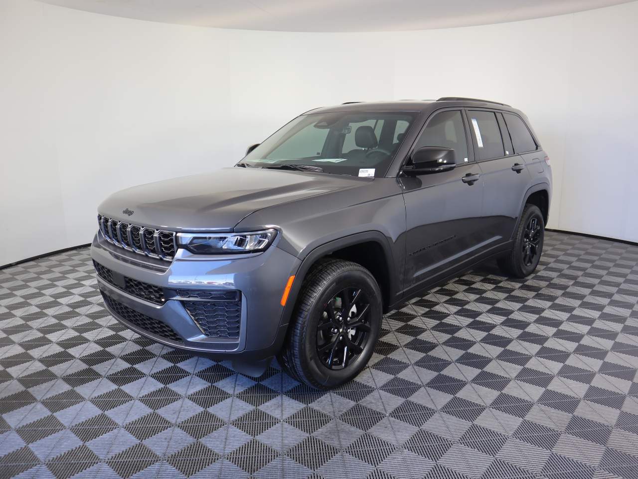 2026 Jeep Grand Cherokee Altitude