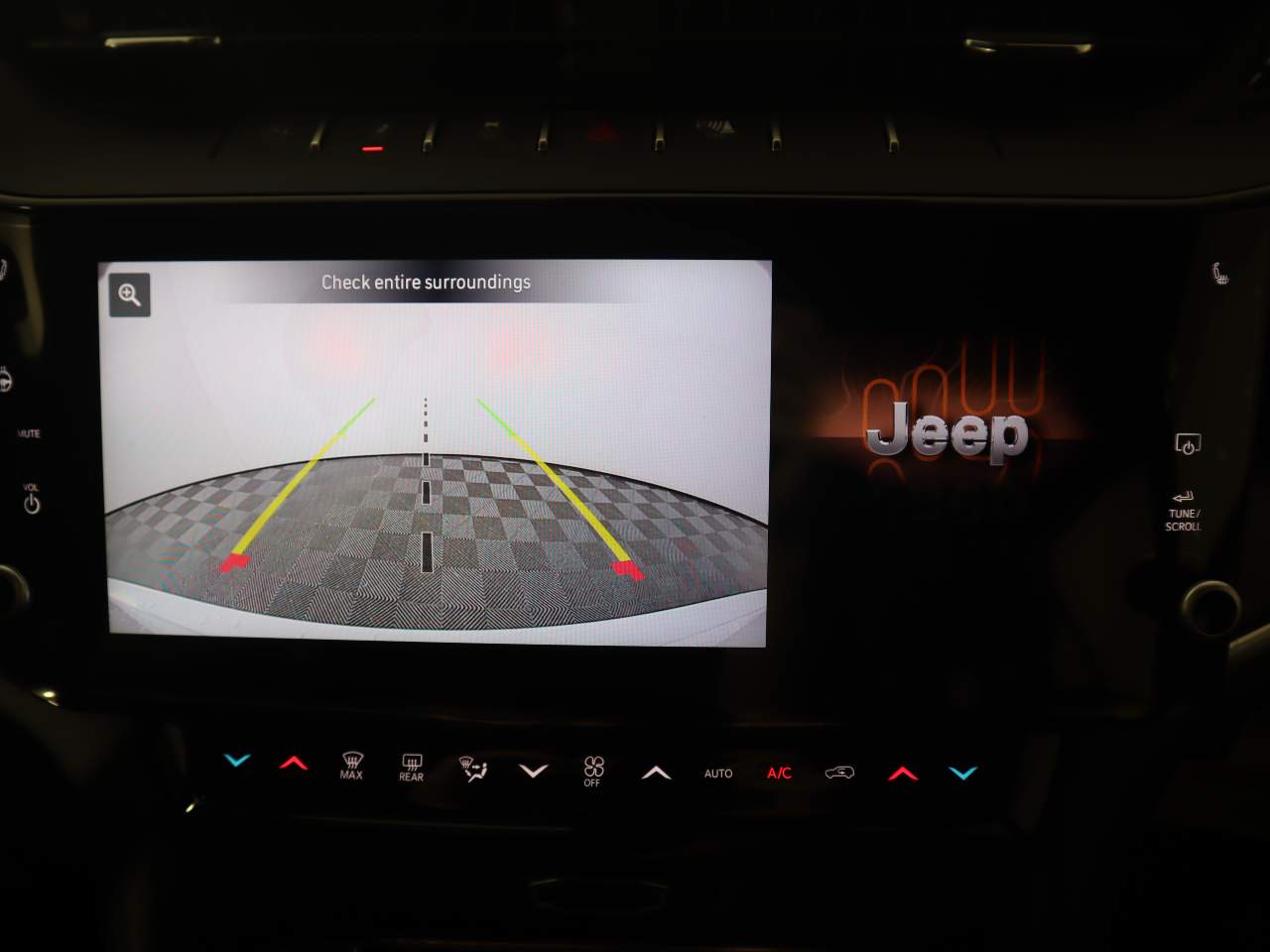 2026 Jeep Grand Cherokee Altitude