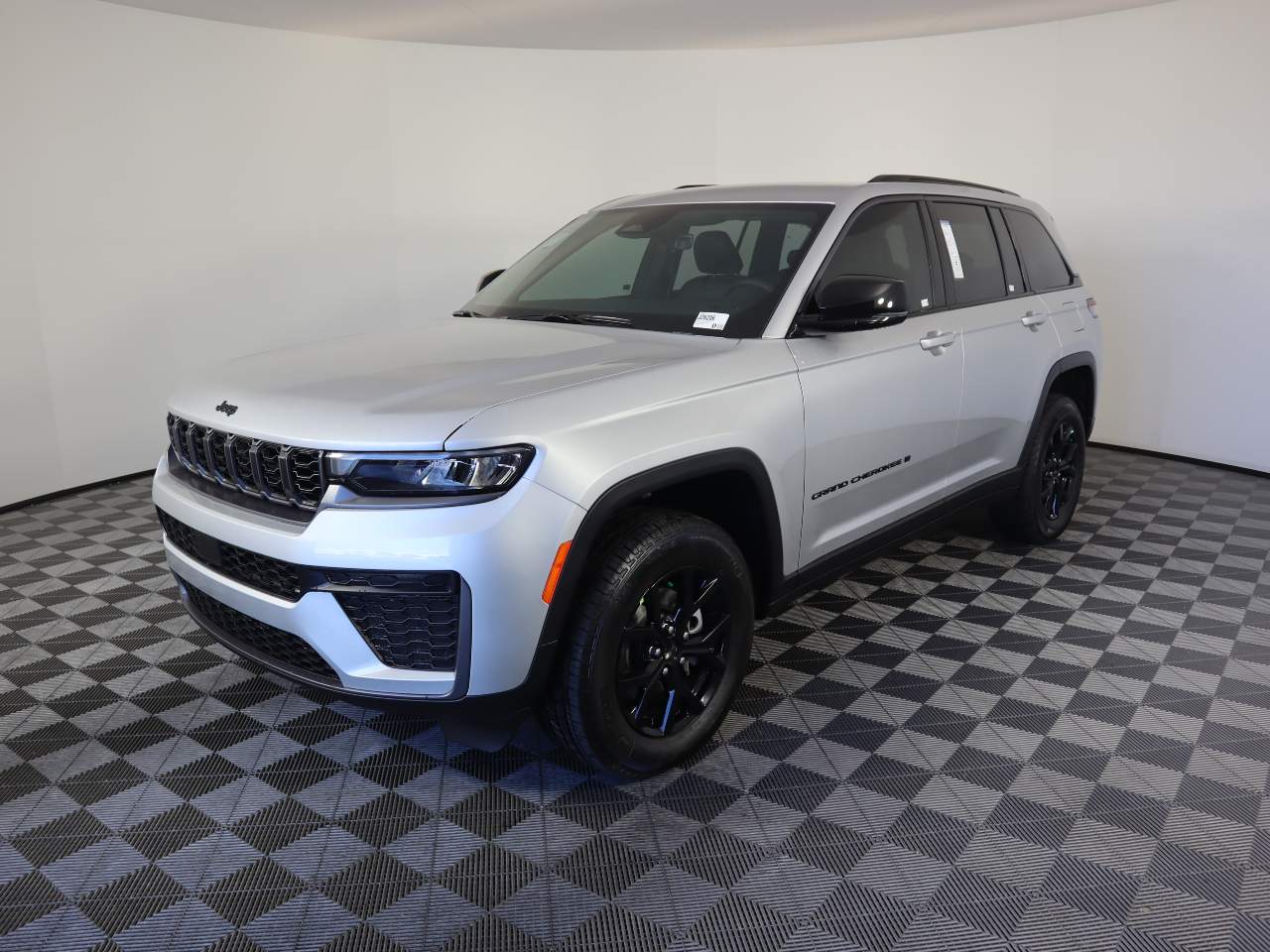 2026 Jeep Grand Cherokee Altitude