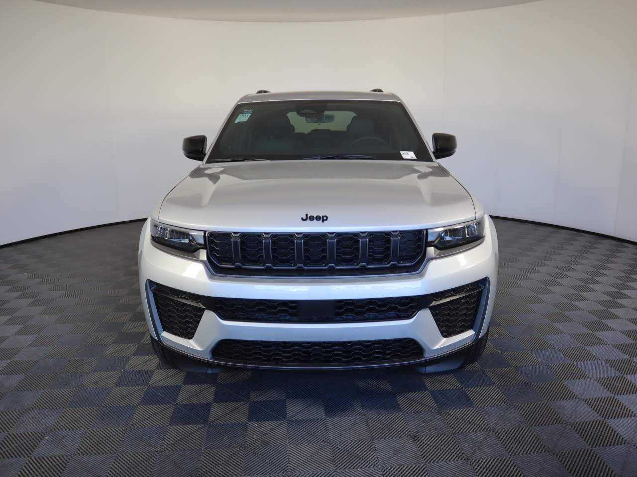 2026 Jeep Grand Cherokee Altitude