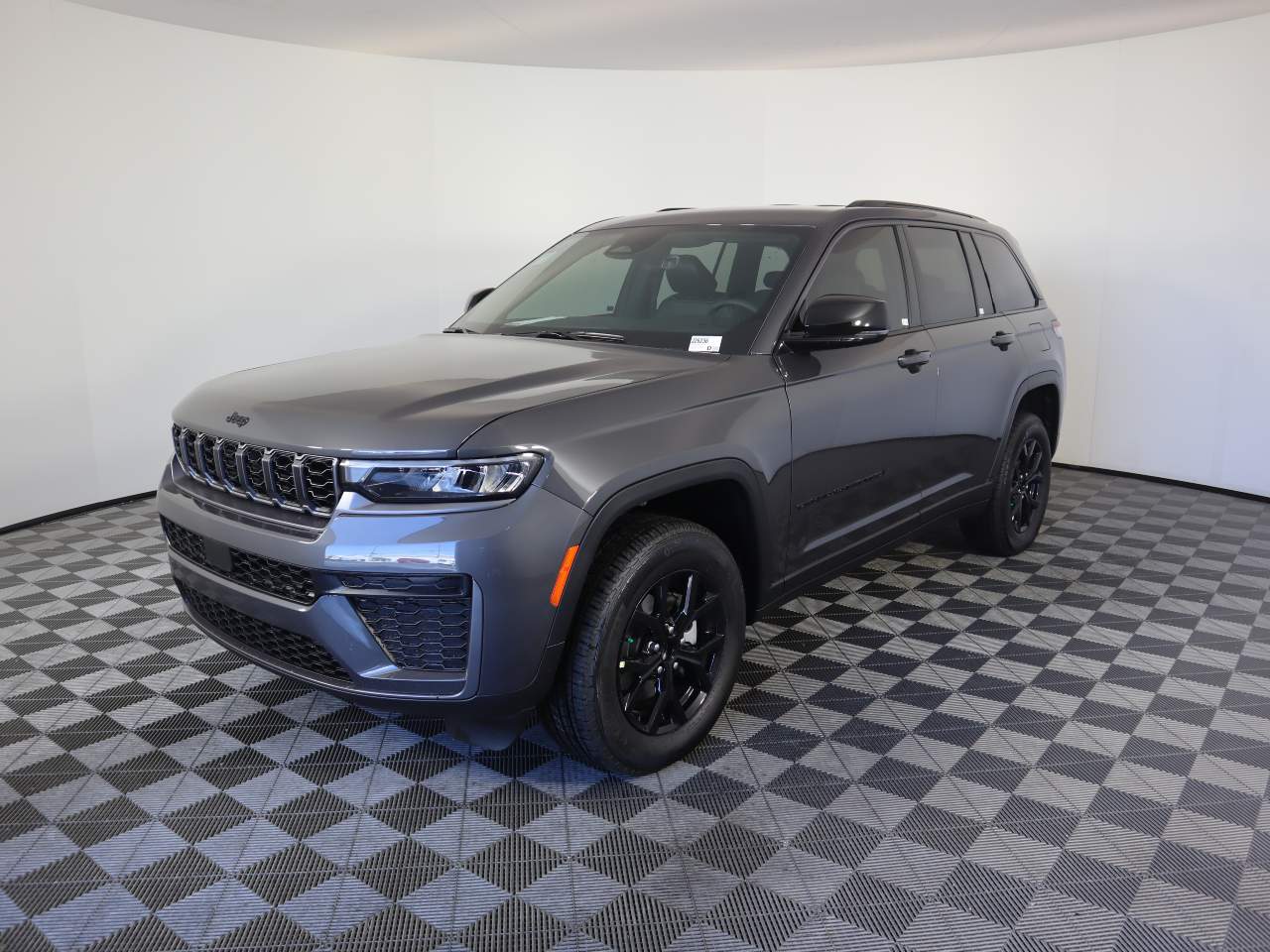 2026 Jeep Grand Cherokee Altitude