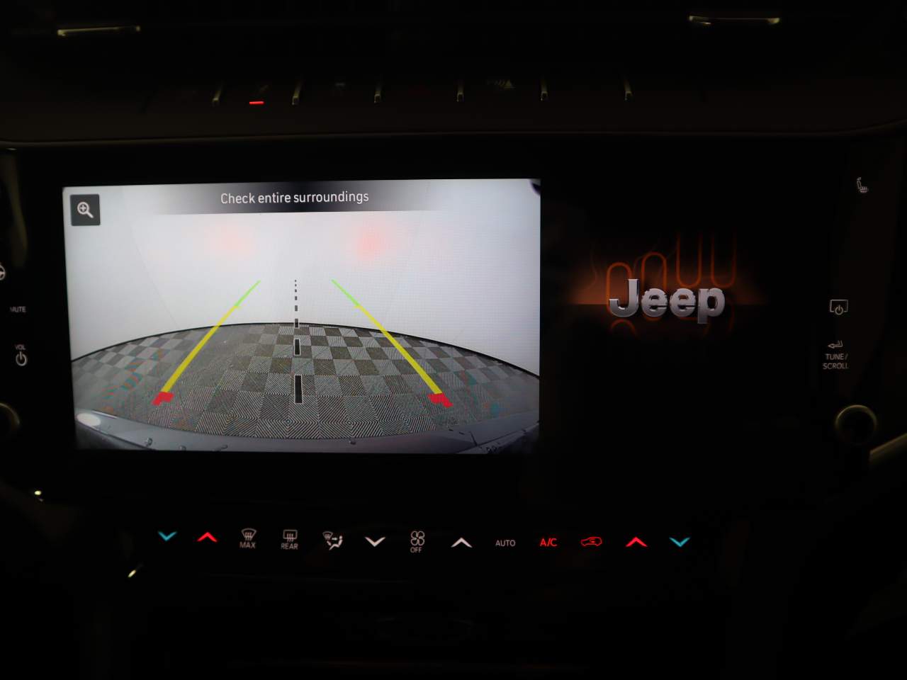 2026 Jeep Grand Cherokee Altitude