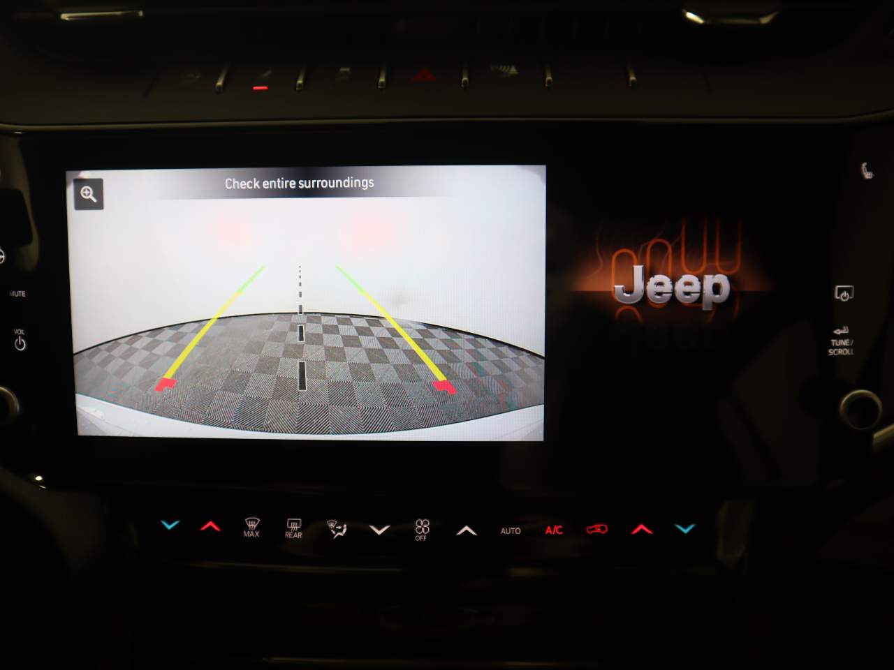 2026 Jeep Grand Cherokee Altitude