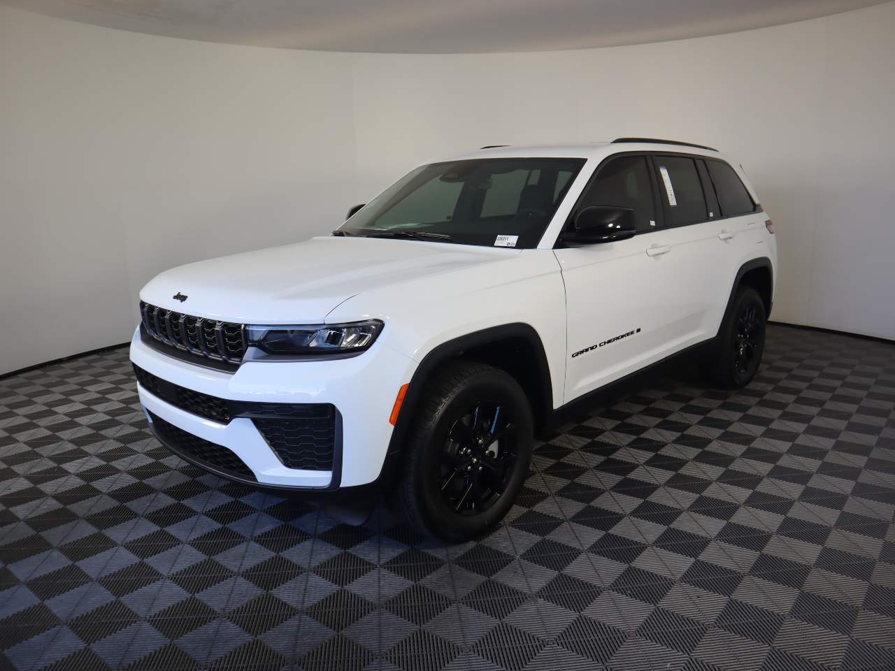 2026 Jeep Grand Cherokee Altitude