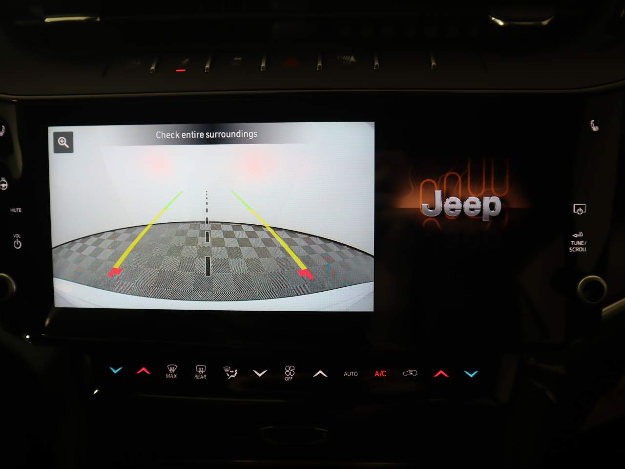 2026 Jeep Grand Cherokee Altitude
