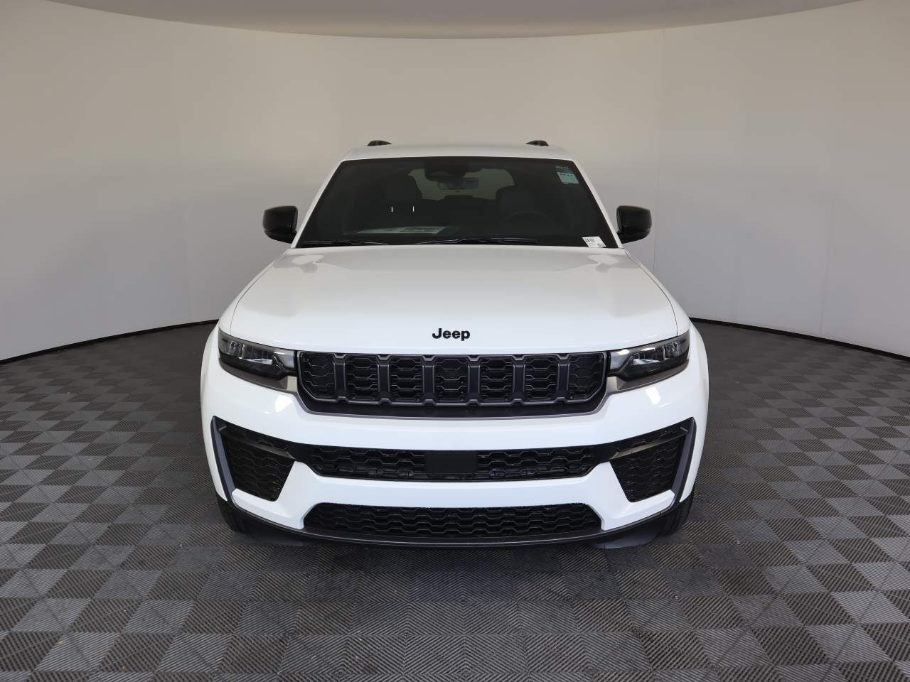 2026 Jeep Grand Cherokee Altitude