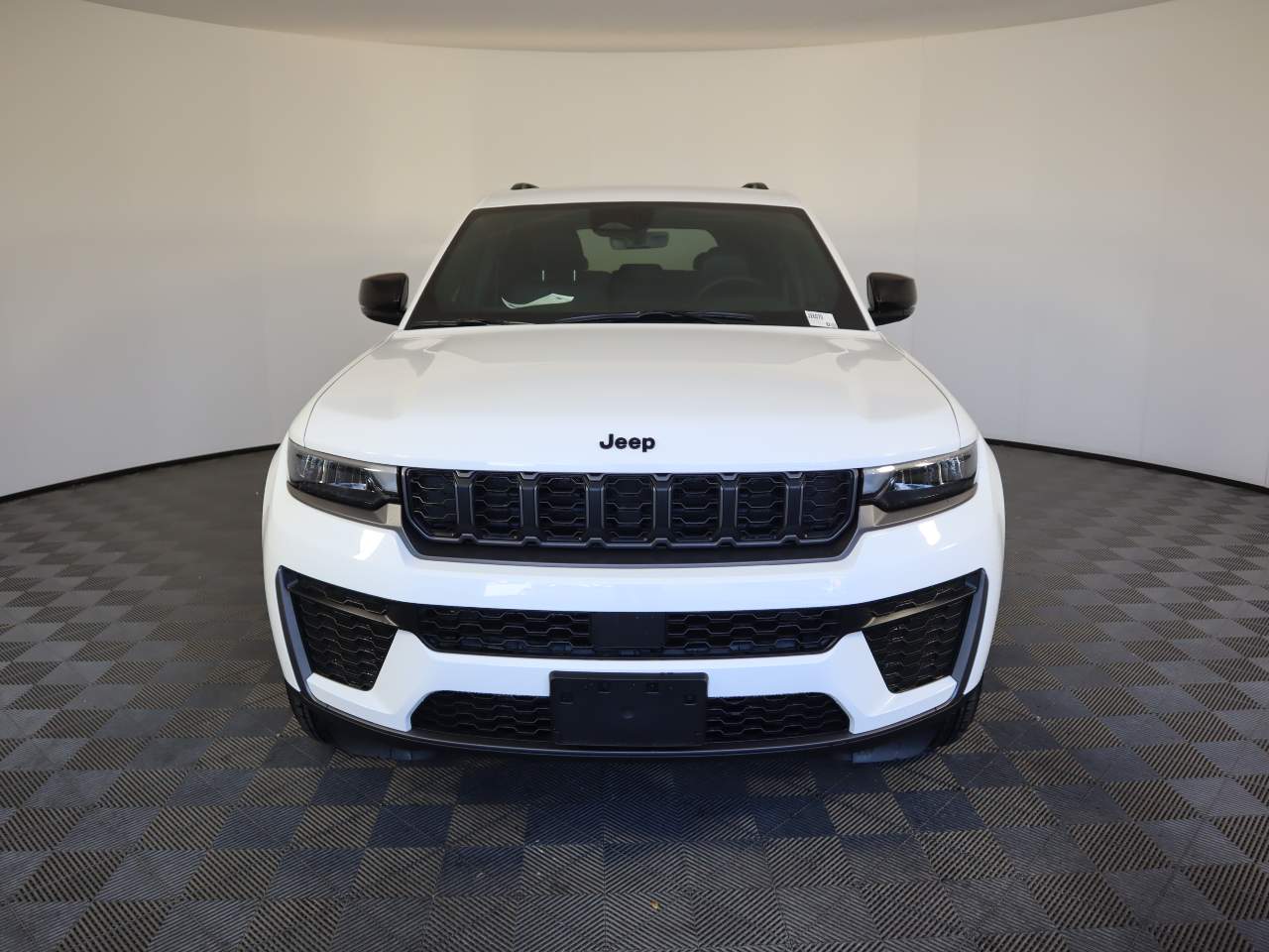 2026 Jeep Grand Cherokee Altitude